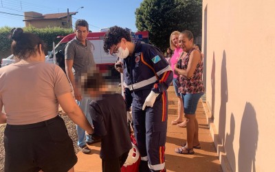 Exclusivo: Criança fica ferida em acidente após carro invadir preferencial no Jd. Alvorada 