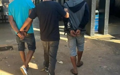 Com mandados de prisão em aberto, dupla é presa pela 3°DP