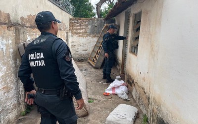 Veja o vídeo: PM é chamada após ladrões invadirem residência no bairro Lapa 