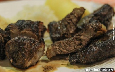 Idoso morre engasgado com carne em Campo Grande