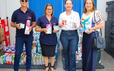 Ação social da prefeitura com a carreta  “Limão Doce” arrecada 1.682 doações