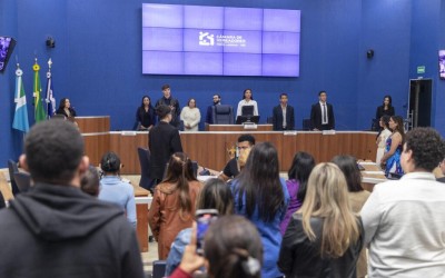 ‘Parlamento Jovem’ realiza primeira sessão em Três Lagoas