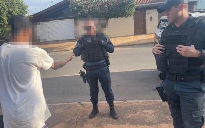 Confusão etílica: bêbado invade empresa achando que era sua casa em Três Lagoas