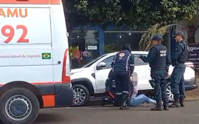 Jovem de 18 anos pula de bicicleta elétrica em movimento e sofre ferimentos no Centro de Três Lagoas
