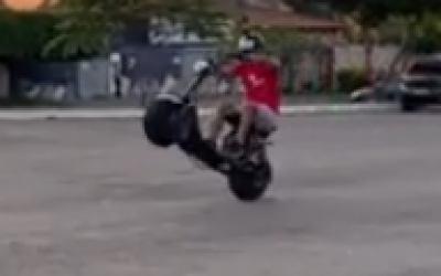 Denúncia: Cerca de 30 jovens empinam bicicletas de pedal e elétrica e colocam trânsito em risco na Lagoa Maior, em Três Lagoas