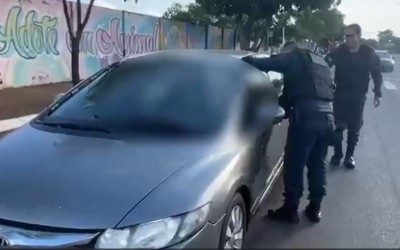 VEJA O VÍDEO: Em Três Lagoas, polícia recebe denúncias de suposta morte dentro de veículo