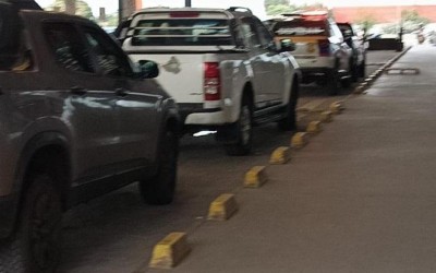 Fiscalização do DEPTRAN em estacionamentos de supermercado gera polêmica entre motoristas de Três Lagoas