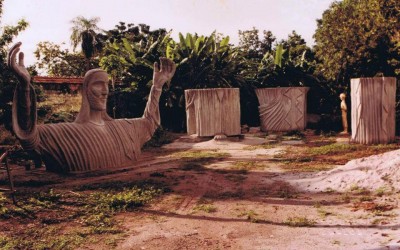 Você sabia? Cristo Redentor de Três Lagoas foi construído em quatro partes e veio de caminhão de Corumbá