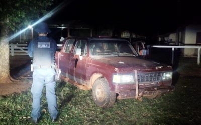 Pane entrega caminhonete furtada: homem pede ajuda em fazenda, funcionário desconfia e chama a PM em Três Lagoas