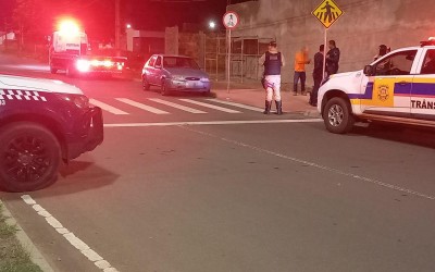  Que cachaça foi esta? Motorista sem CNH, na contramão, carro irregular, faróis apagados e alcoolizado ainda urina no banco do seu veículo em Três Lagoas