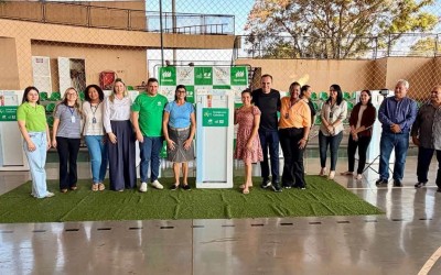 Famílias de Três Lagoas recebem 79 geladeiras entregues pela Neoenergia Elektro
