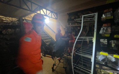 VEJA O VÍDEO: Susto em loja de auto peças: Funcionário é resgatado pelos Bombeiros após incêndio em Três Lagoas
