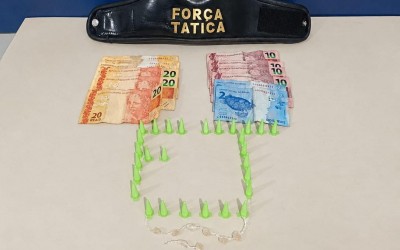 Tráfico de drogas continua “correndo solto” no Novo Oeste em Três Lagoas: Crack e cocaína são apreendidos pela Força Tática