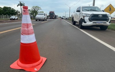 Violenta colisão frontal entre Duster e Hilux mobiliza equipes de resgate em Três Lagoas