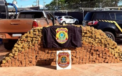Casa abandonada escondia 1,8 tonelada de maconha em caminhonete de luxo; Polícia Federal faz apreensão em Três Lagoas