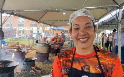 VEJA O VÍDEO: Leide Dayane acompanha o marido na cavalgada de Brasilândia e participa até da preparação do almoço