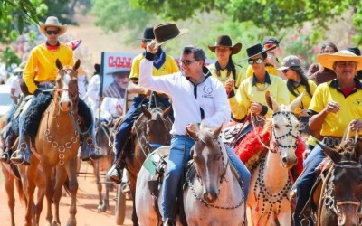 Prefeito Cassiano Maia participa a cavalo da 19ª Cavalgada do Arapuá e prestigia tradição sertaneja em Três Lagoas