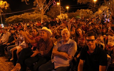 Banda Cristo Redentor presta homenagens a músicos em aplaudida Audição na Praça