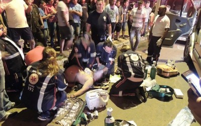 Motociclista é socorrido inconsciente na Rua Yamaguti Kankit 