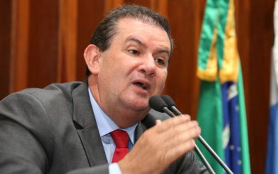 Deputado Eduardo Rocha homenageia Senador Ramez Tebet