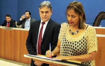Professora Iara assume cadeira na Câmara de Três Lagoas
