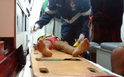 Menino de 05 anos é atropelado por motocicleta no JD. Guanabara