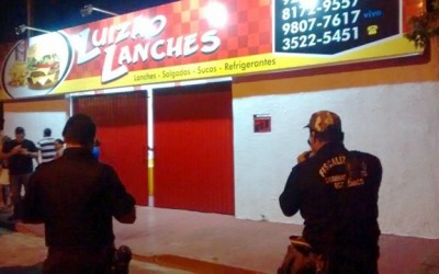 Fiscal lacra lanchonete e proprietário alega que é um caso de “rixa antiga”