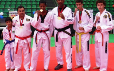 Equipe três-lagoense de Taekwondo participa de competição em Arujá-SP