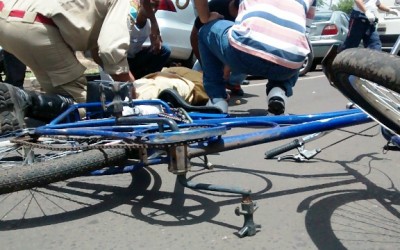 Idoso é atropelado por motocicleta no centro de Três Lagoas