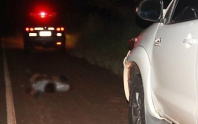 Homem morre atropelado por caminhonete ao tentar atravessar rodovia