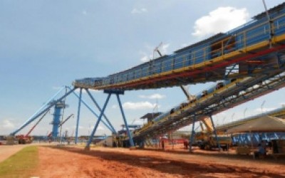 Fibria instala equipamento de 183 metros para transporte de cavacos