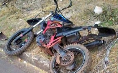 Moto é encontrada jogada em rua 32 anos após ter sido roubada