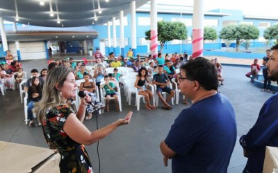 Famílias dos CRAS São João e Ana Maria Moreira ganham Cestas de Natal