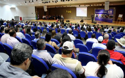 Guerreiro comemora 100 dias de governo prestando contas à população 