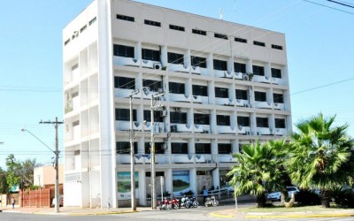 Prefeitura e Câmara não terão expediente nesta quinta-feira (13)