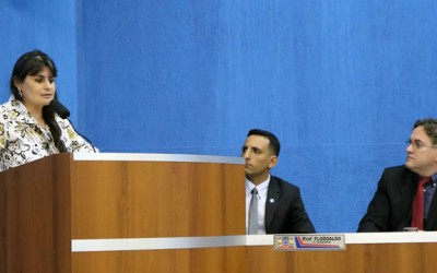 Grupo usa tribuna para reivindicar atendimento especializado para autistas