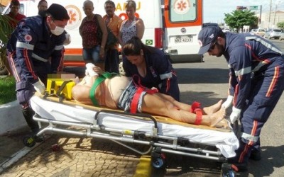 Acidente no centro mobiliza SAMU que resgata gestante ao Hospital Auxiliadora 