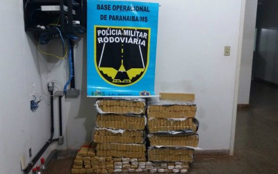 Polícia Militar Rodoviária apreende 319 kg de maconha e traficantes fogem