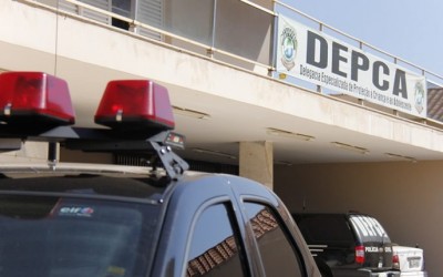 Pai que obrigava garoto a estuprar irmã assistia e participava dos abusos contra menina de 9 anos