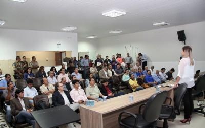 Reunião apresenta “Indicadores de Resíduos Sólidos no Estado”