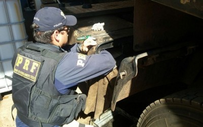 Carga com cerca de meia tonelada de pasta base de cocaína é apreendida pela PRF