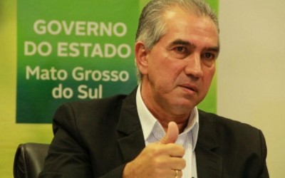 Reinaldo chora ao rebater delação e diz que vai até o fim para provar inocência