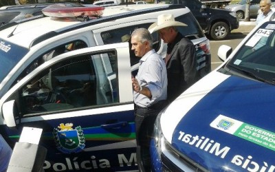 Governador entrega viaturas para Três Lagoas e diz que o foco é trabalhar pelo MS