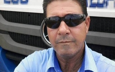 Após acidente, carreteiro continua internado na UTI do Auxiliadora 