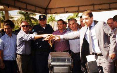 Prefeitos e vereadores da região participam da entrega de viaturas 