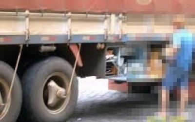 Assaltantes levam até panela de caminhoneiro durante roubo