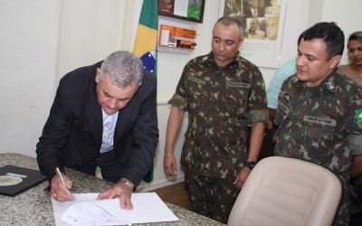 Prefeito é empossado como Presidente da Junta Militar