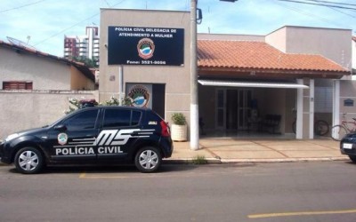 Homem tenta estuprar enteada e diz que ela merece o abuso por ser homossexual