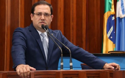 Deputado Márcio Fernandes propõe incluir o crime de zoofilia no código penal