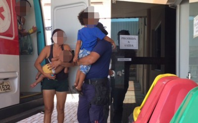 Jovem corta mangueira de gás e tenta matar filhos de 01 e 02 anos 